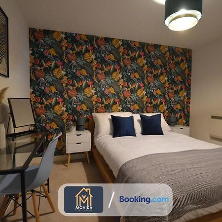 Lgi Stunning 1 Bedroom Apartment By Movida Property Group Short Lets & Serviced Accommodation Leeds  Exterior photo