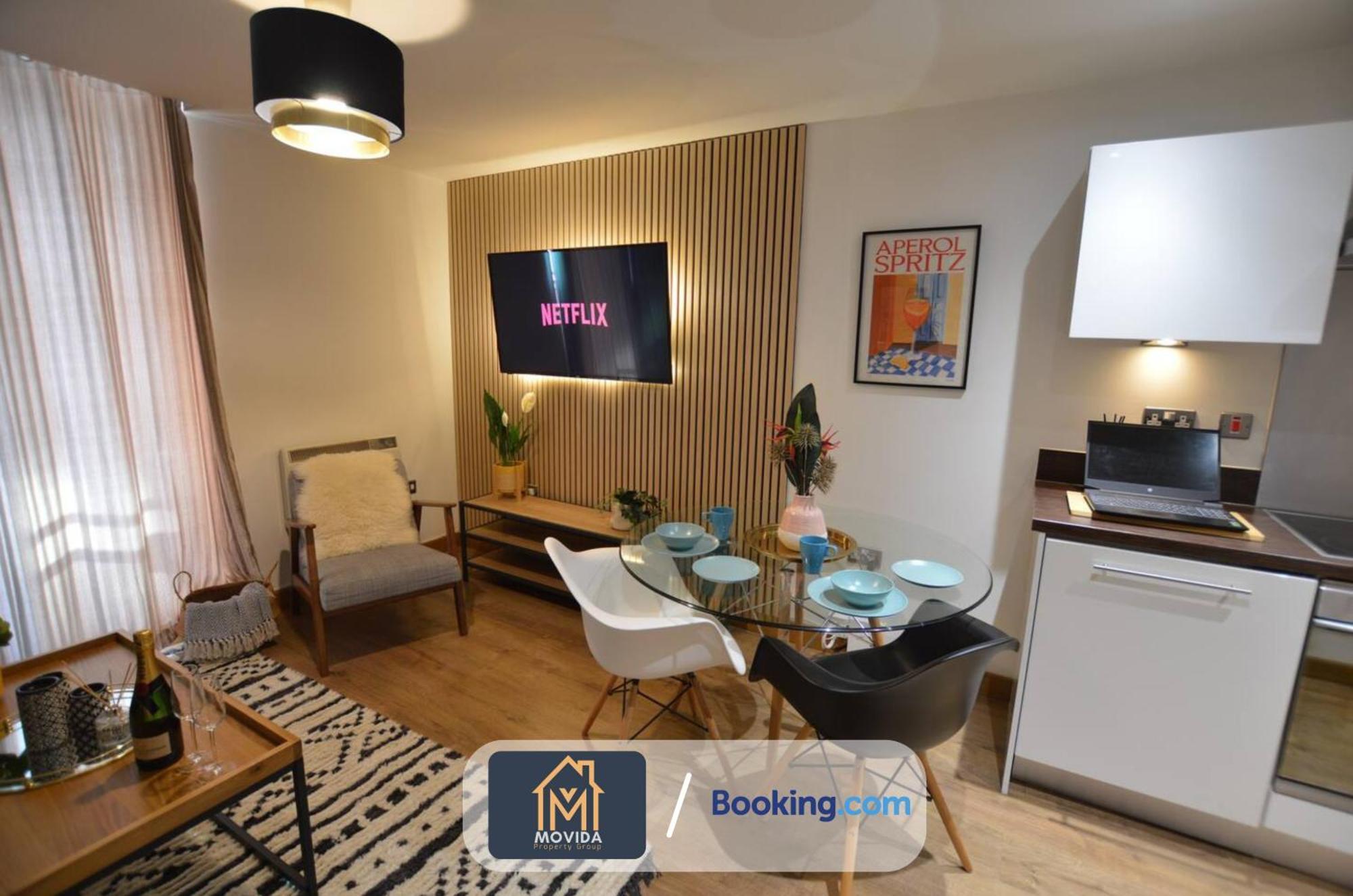 Lgi Stunning 1 Bedroom Apartment By Movida Property Group Short Lets & Serviced Accommodation Leeds  Exterior photo